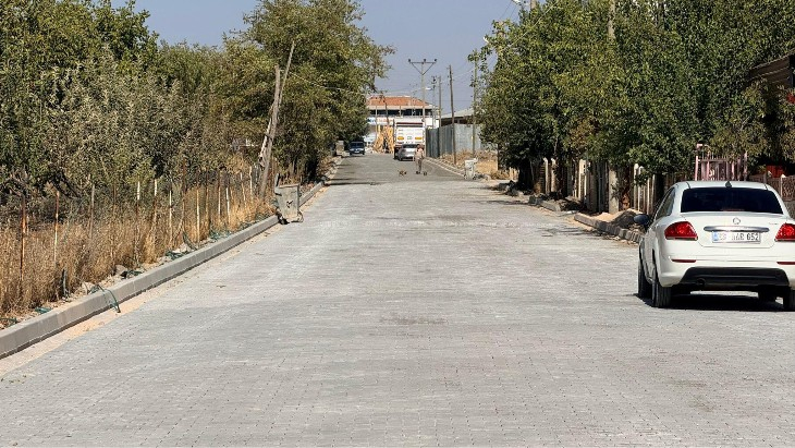 İSMETPAŞA MAHALLEMİZDE KİLİT PARKE YOL ÇALIŞMALARIMIZ DEVAM EDİYOR
